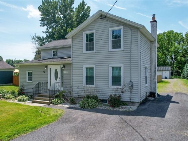 8403 Gaskin Road , Baldwinsville, NY 13027