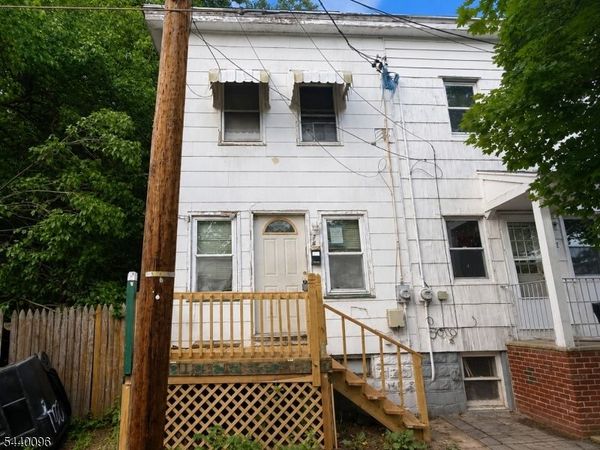 24 Johannis Pl, Plainfield, NJ 07063