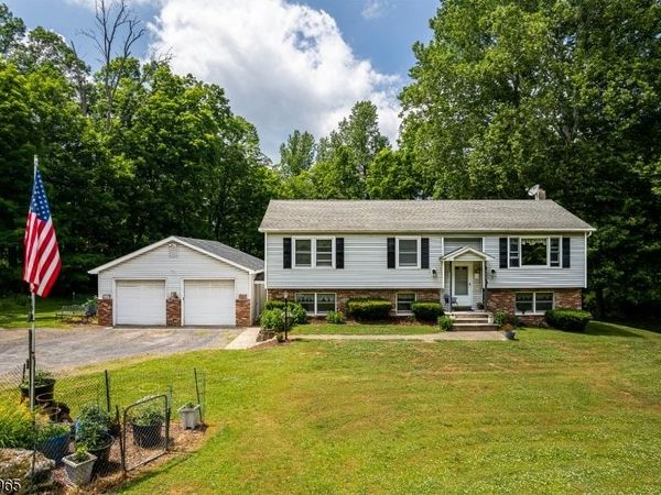 15 Hoagland Rd, Blairstown, NJ 07825