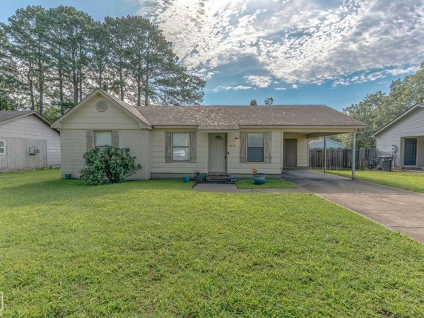 4412 Countrybrook Dr, Jonesboro, AR 72404