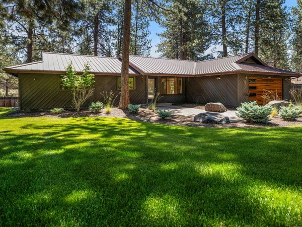 2204 NW Marken Street, Bend, OR 97703