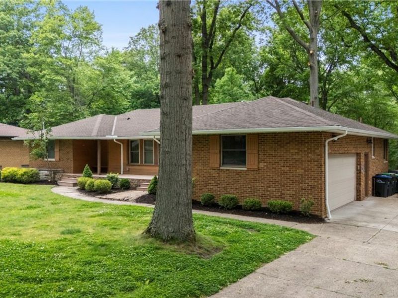 5199 W Ash Road, Independence, OH 44131 Photo 2