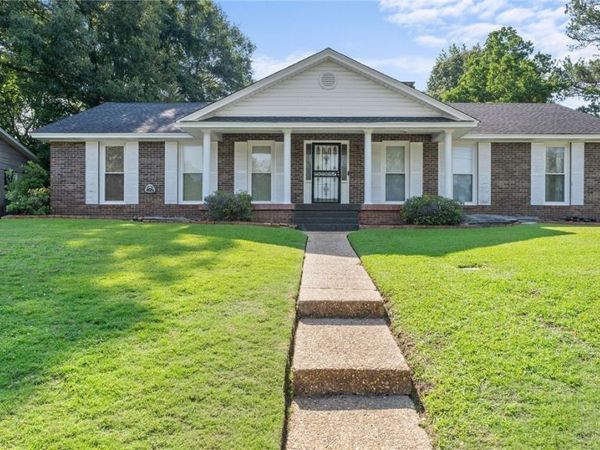 1321 Claymont Parkway, Tuscaloosa, AL 35404