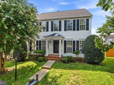 2440 FIVE FATHOM CIRCLE, WOODBRIDGE, VA 22191
