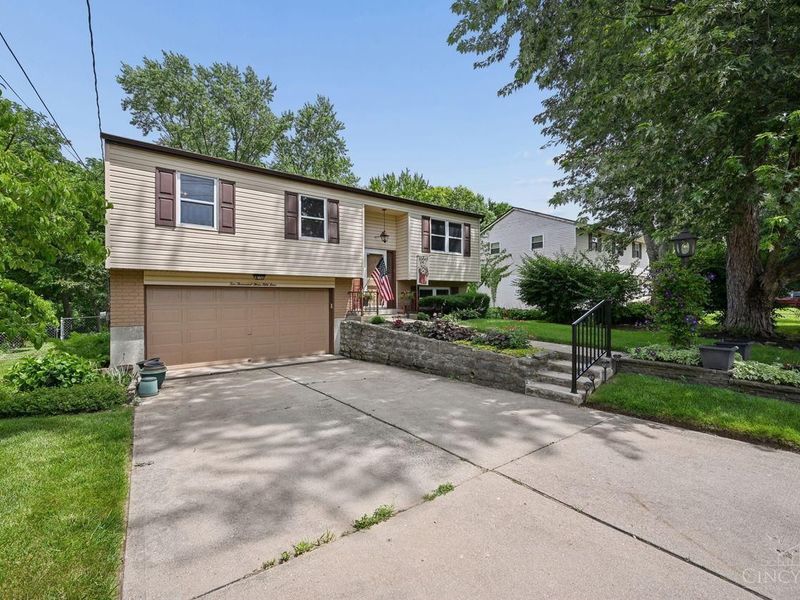 10354 Pippin Lane, Colerain Township, OH 45231 Photo 2