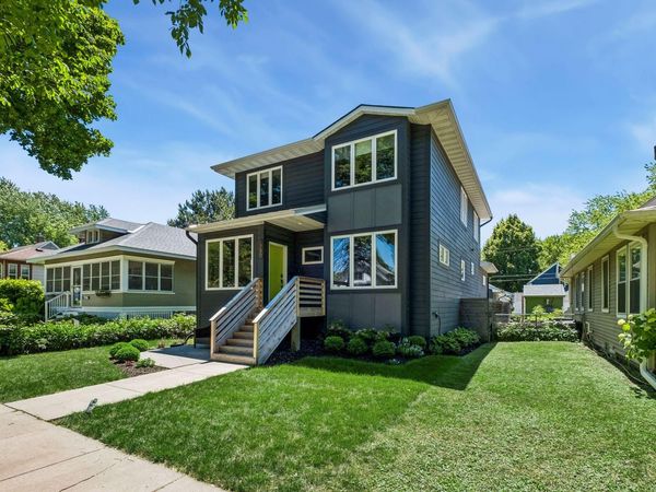 1740 Palace Avenue, Saint Paul, MN 55105