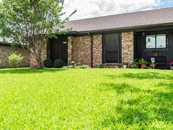 110 E Amberway Lane , Garland, TX 75040