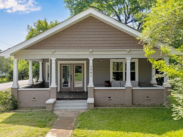 2901 N Chamberlain Avenue, Chattanooga, TN 37406