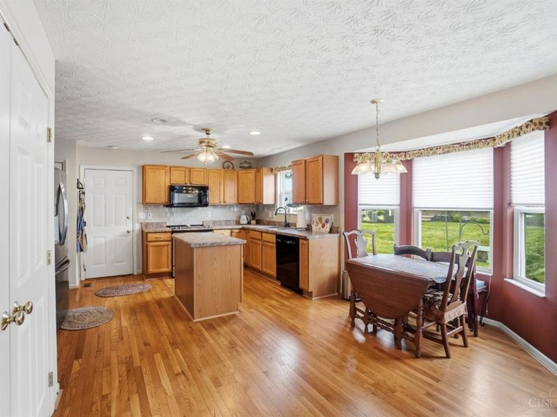 1108 Lake Knoll Court, Lebanon, OH 45036 Photo 12