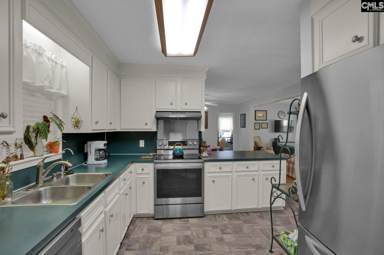 109 Kyzer Road  Photo 13