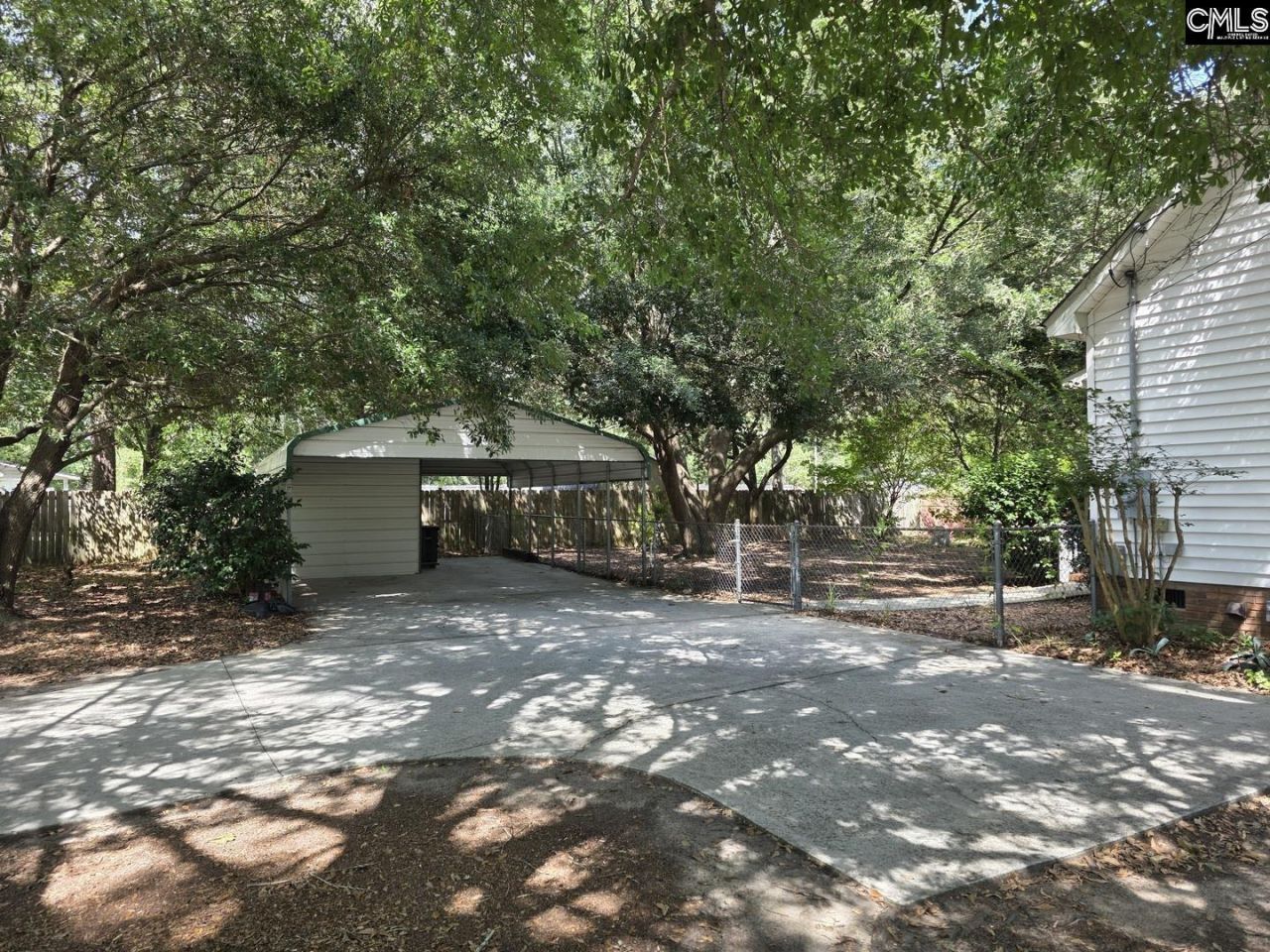 109 Kyzer Road  Photo 35