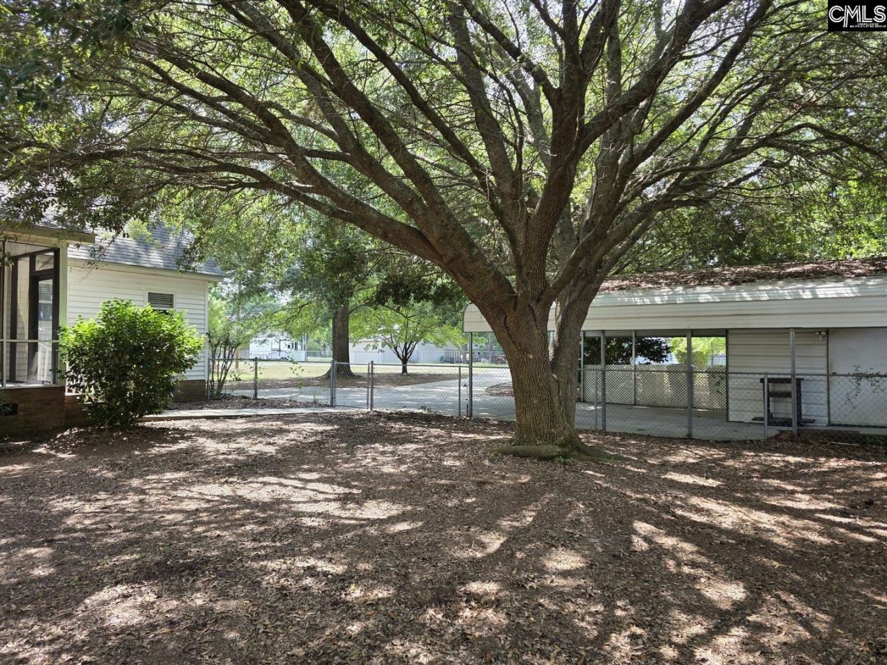 109 Kyzer Road  Photo 40