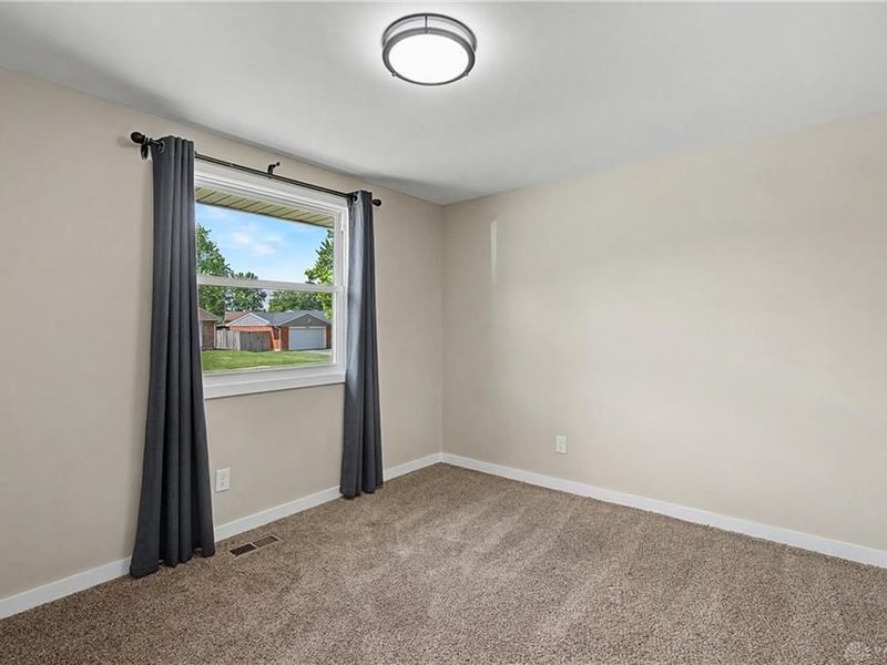4817 Lodgeview Drive, Huber Heights, OH 45424 Photo 19