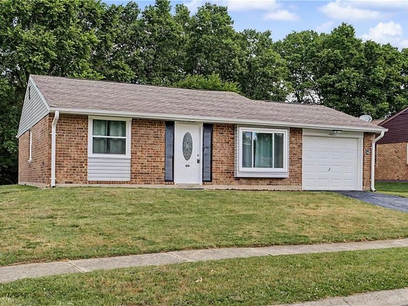 4817 Lodgeview Drive, Huber Heights, OH 45424 Photo 3