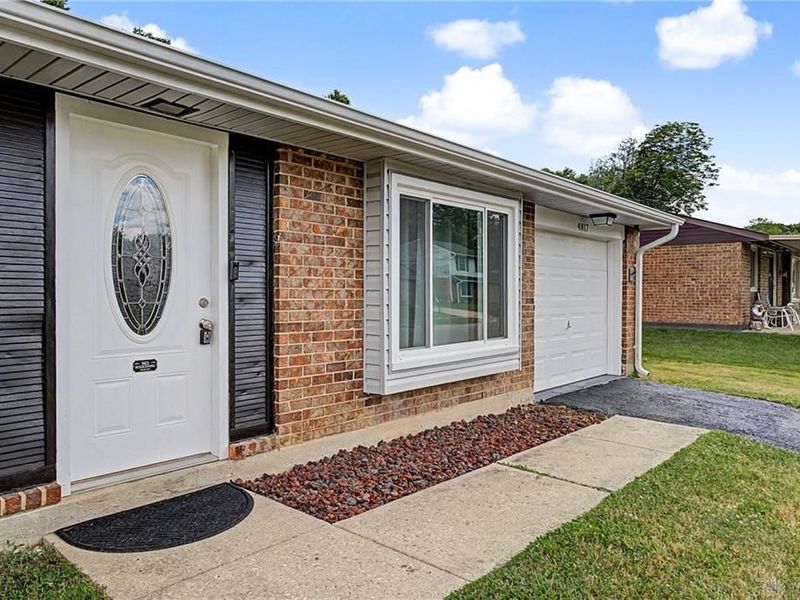 4817 Lodgeview Drive, Huber Heights, OH 45424 Photo 4