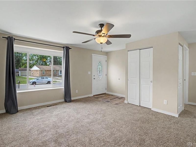 4817 Lodgeview Drive, Huber Heights, OH 45424 Photo 8