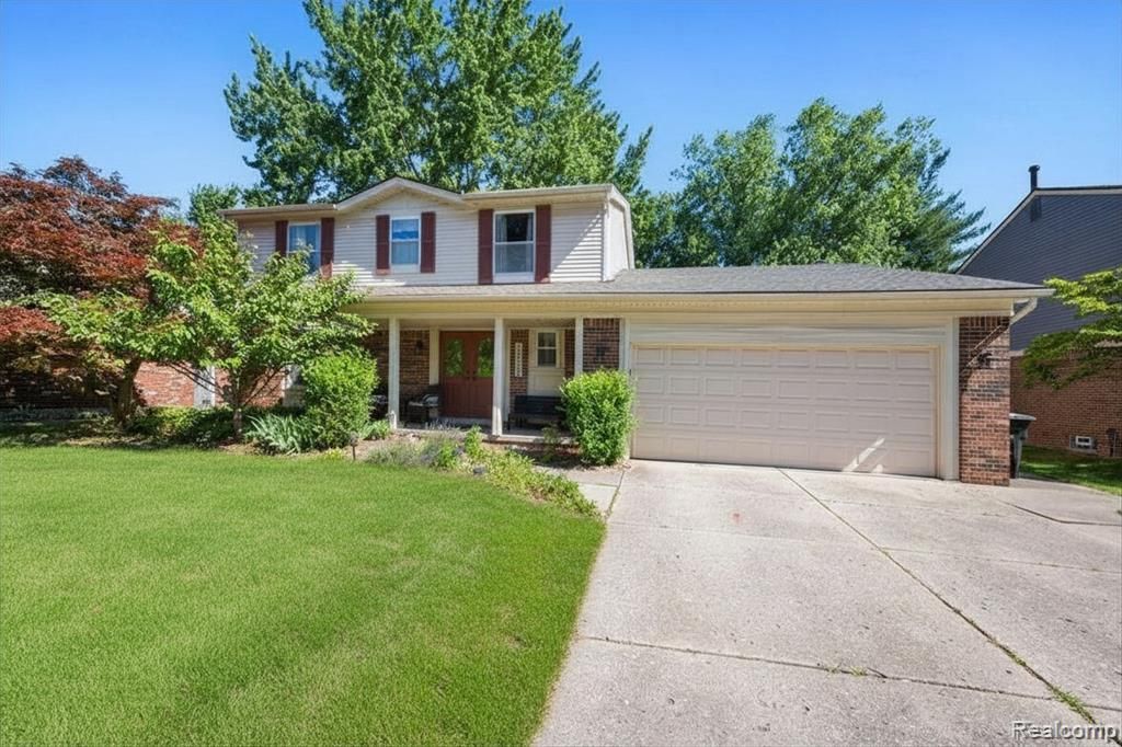 34230 Fonville Court, Livonia, MI 48152 Main Photo
