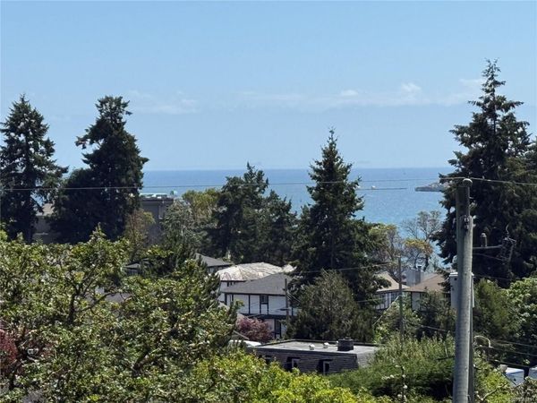 540 View Royal Ave, View Royal, BC V9B 1B7