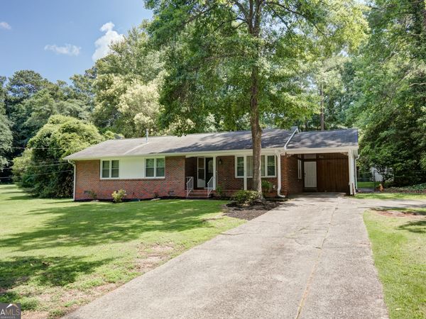 300 Kelly Drive, Fayetteville, GA 30214