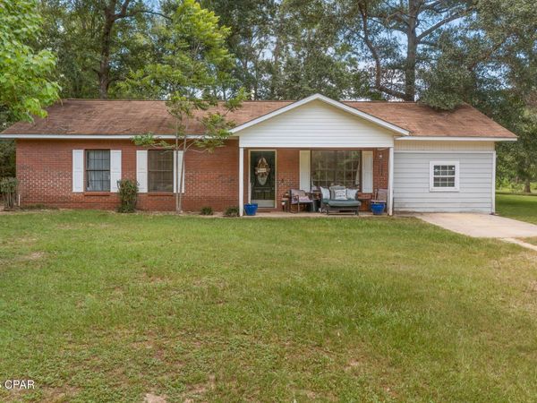 940 Jamie Drive , Chipley, FL 32428