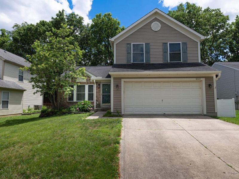 9527 Deer Track Road, West Chester, OH 45069 Photo 1