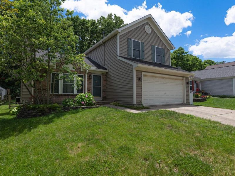 9527 Deer Track Road, West Chester, OH 45069 Photo 2