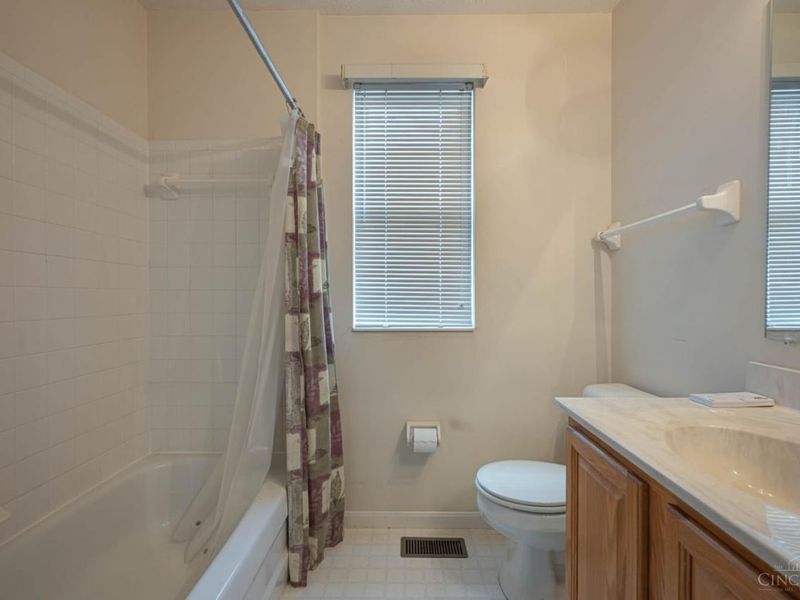 9527 Deer Track Road, West Chester, OH 45069 Photo 21