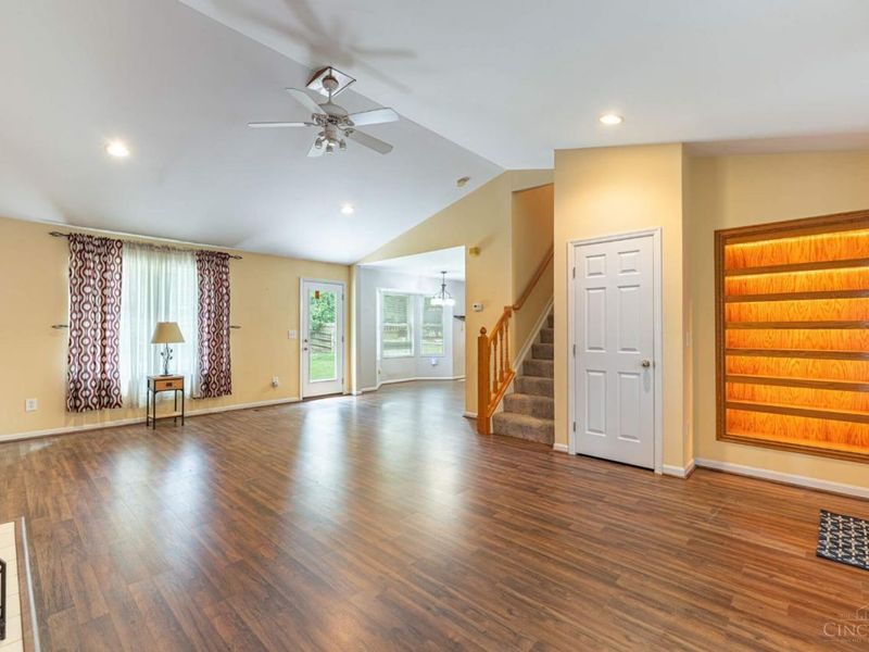 9527 Deer Track Road, West Chester, OH 45069 Photo 5