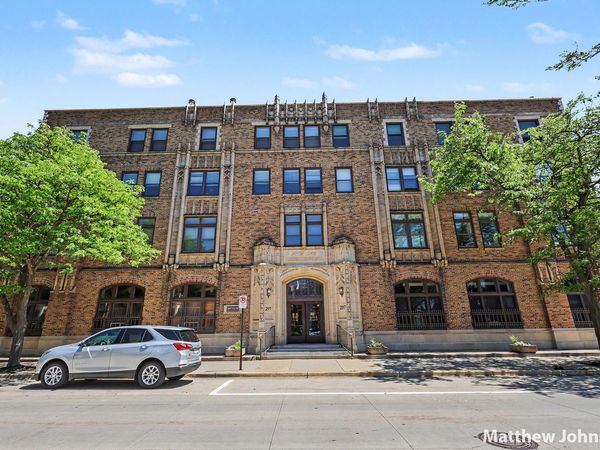 297 W Clay Avenue, Unit 202, Muskegon, MI 49440