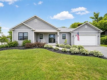 106 Kathleen Terrace, Camillus, NY 13031