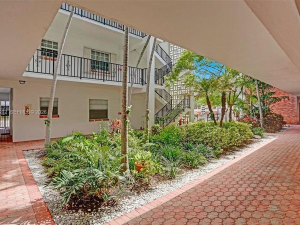 2500 NE 9th St , Unit 111, Fort Lauderdale, FL 33304