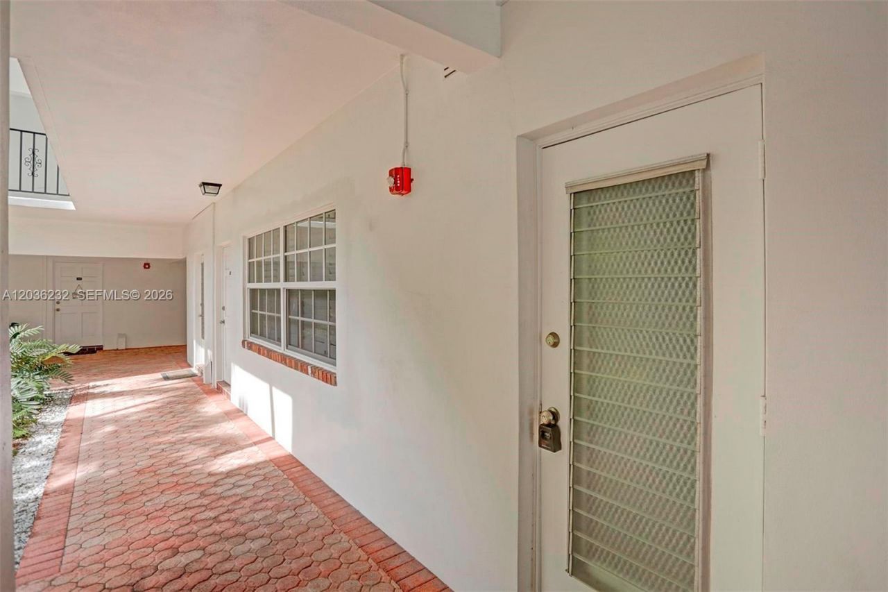 2500 NE 9th St , Unit 111, Fort Lauderdale, FL 33304 Photo