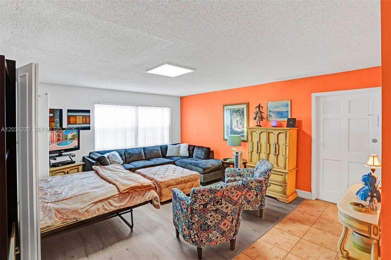 2500 NE 9th St , Unit 111, Fort Lauderdale, FL 33304 Photo