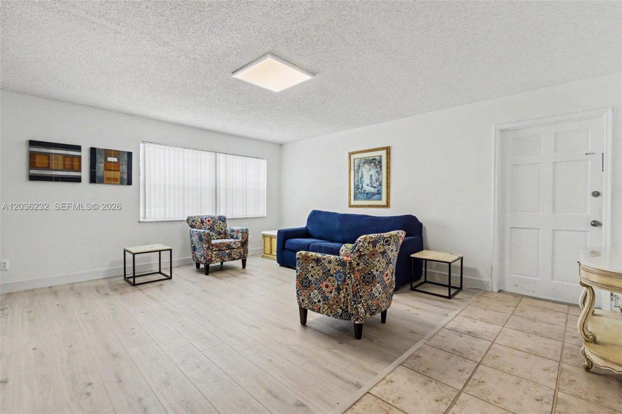 2500 NE 9th St, Unit 111, Fort Lauderdale, FL 33304 Photo