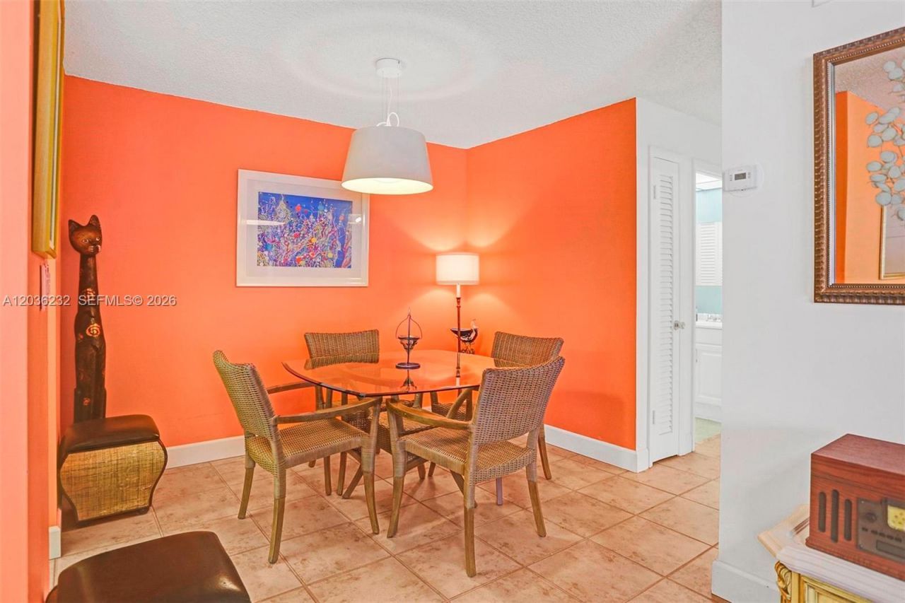 2500 NE 9th St , Unit 111, Fort Lauderdale, FL 33304 Photo