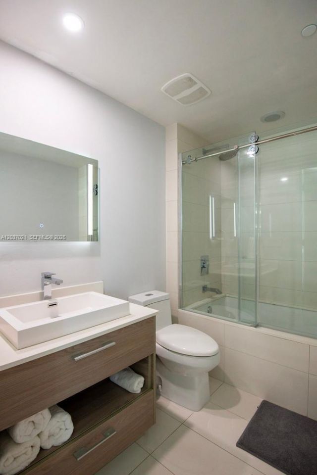 1300 S Miami Avenue , Unit 3908, Miami, FL 33130 Photo