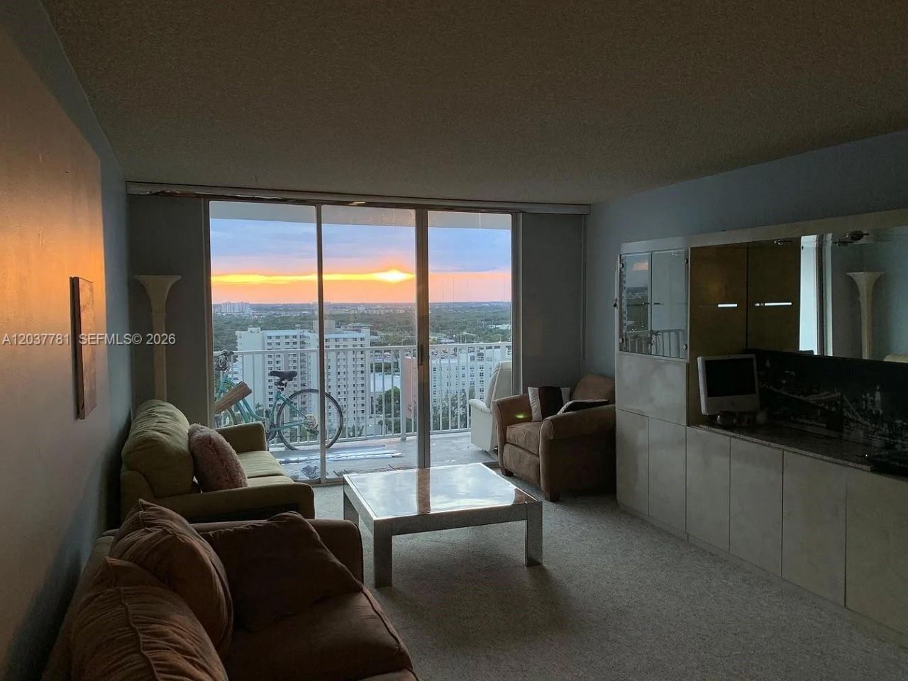 2801 NE 183rd St, Unit 2107W, Aventura, FL 33160 Photo