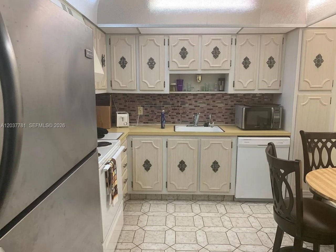 2801 NE 183rd St, Unit 2107W, Aventura, FL 33160 Photo