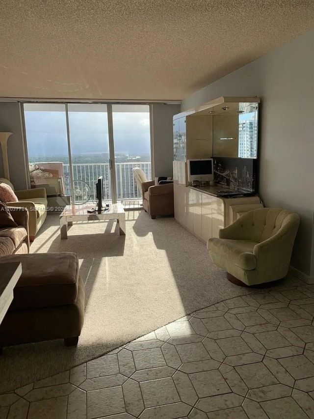 2801 NE 183rd St, Unit 2107W, Aventura, FL 33160 Photo