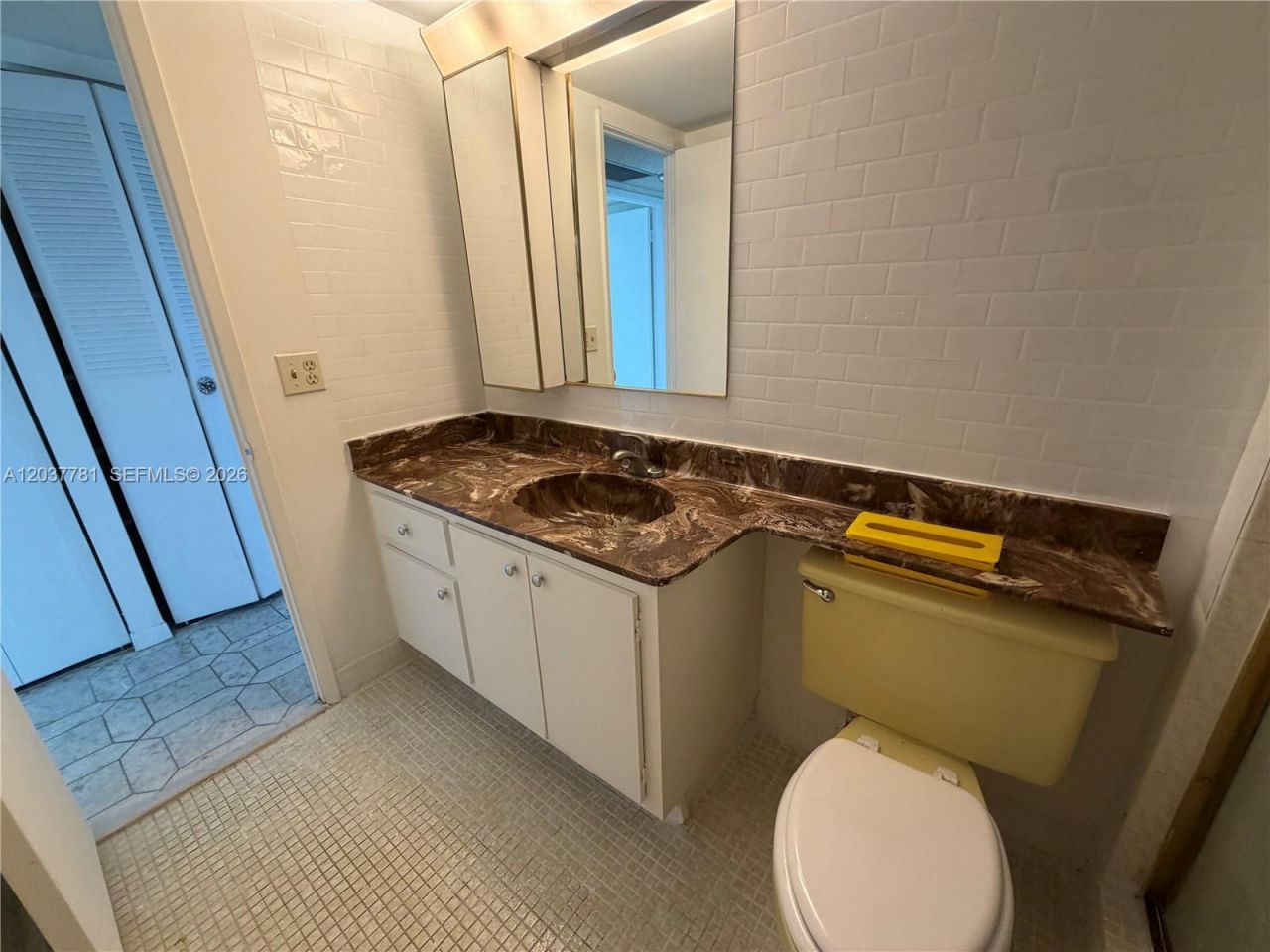 2801 NE 183rd St, Unit 2107W, Aventura, FL 33160 Photo