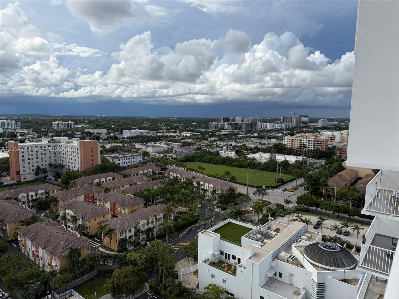 2801 NE 183rd St, Unit 2107W, Aventura, FL 33160 Photo