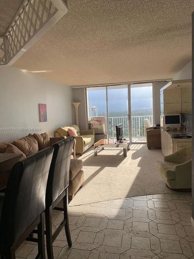 2801 NE 183rd St, Unit 2107W, Aventura, FL 33160 Photo