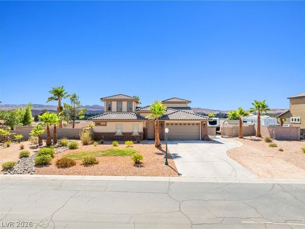 3853 River Heights Lane , Logandale, NV 89021