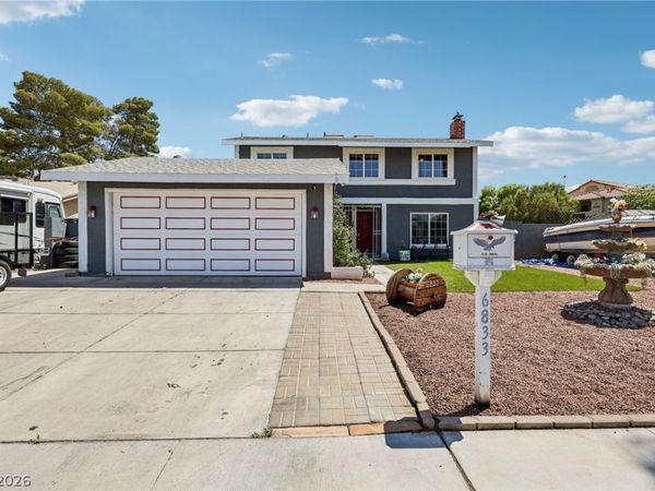 6833 High Bluff Way , Las Vegas, NV 89108