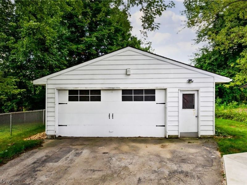 2379 Clyde Street, Poland, OH 44514 Photo 5