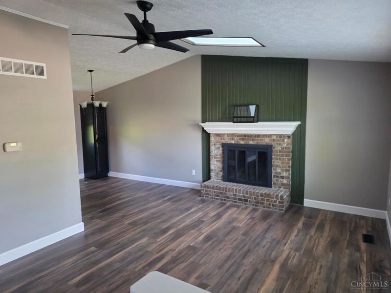 5572 Creekwood Circle, West Chester, OH 45069 Photo 7