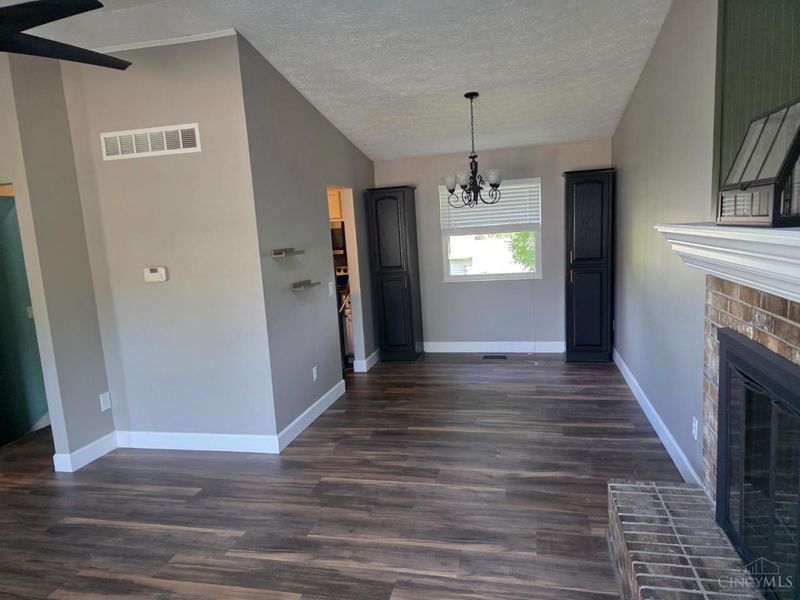 5572 Creekwood Circle, West Chester, OH 45069 Photo 9