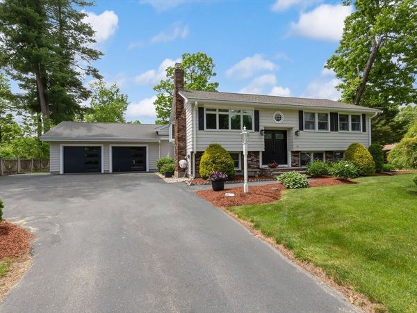 31 Charme Road, Billerica, MA 01821