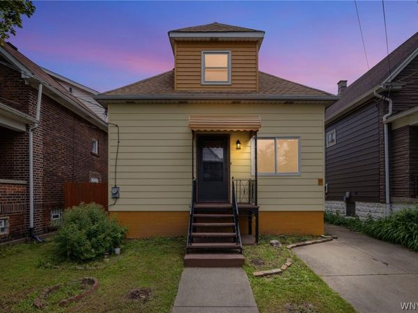 35 Reo Avenue, Buffalo, NY 14211