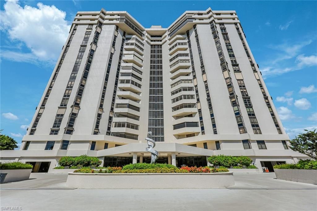 6001 Pelican Bay Blvd, Unit F, Naples, FL 34108 Photo
